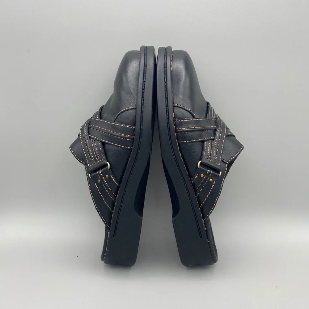 Clarks Round Toe Slip On Clogs US Womens 7M Black 35114 - Picture 9 of 10